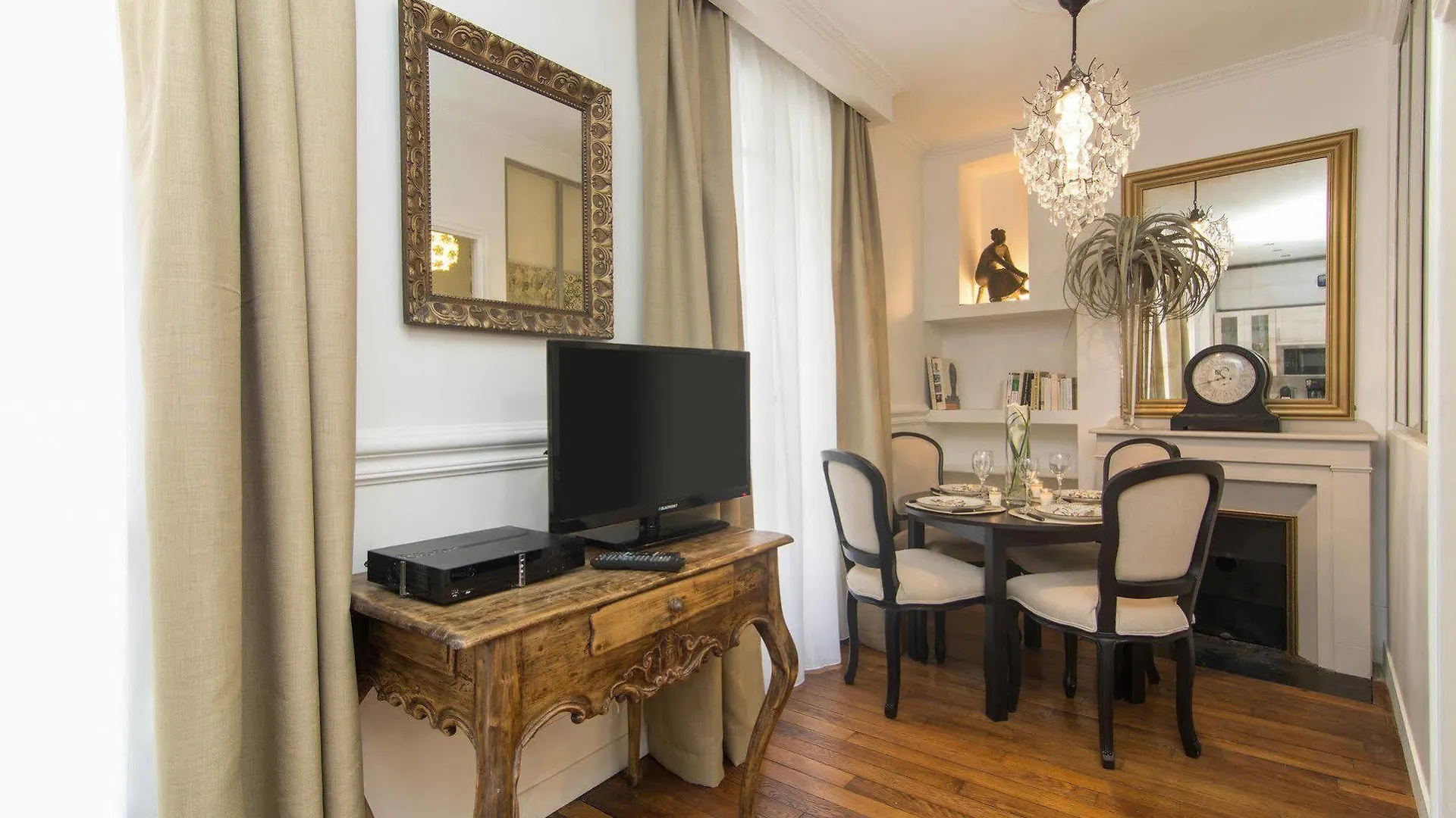 Мини-отель My Nest - Quartier Latin 2*