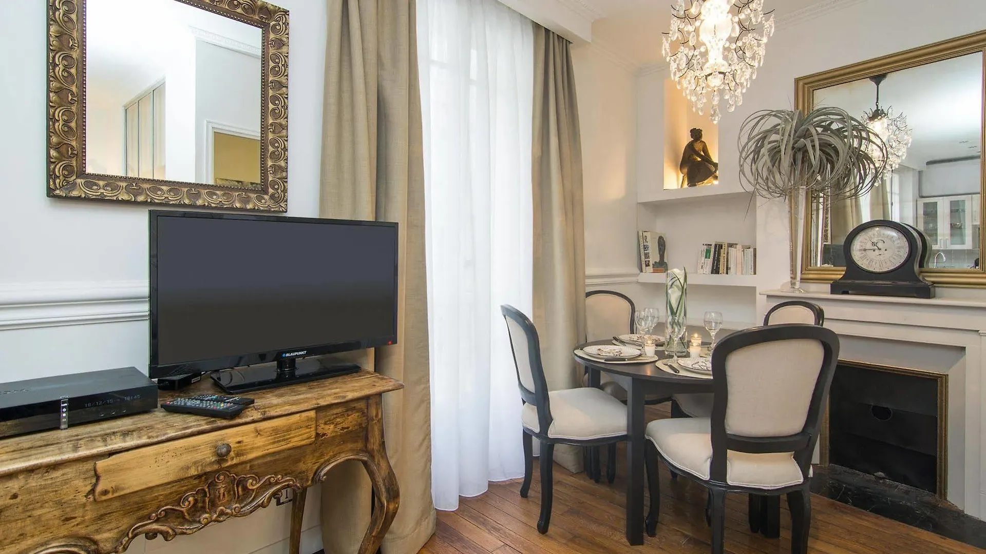 My Nest - Quartier Latin Inn 2*