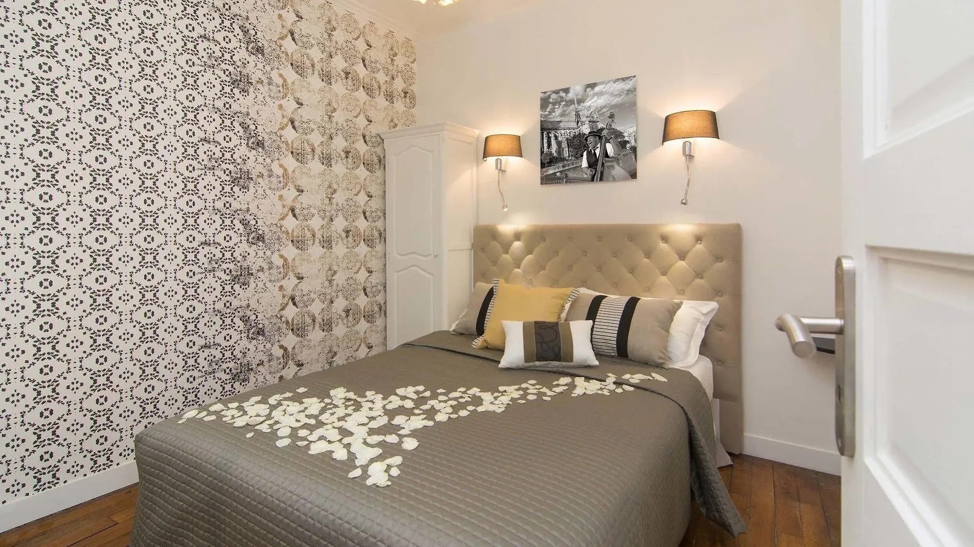 My Nest - Quartier Latin Париж