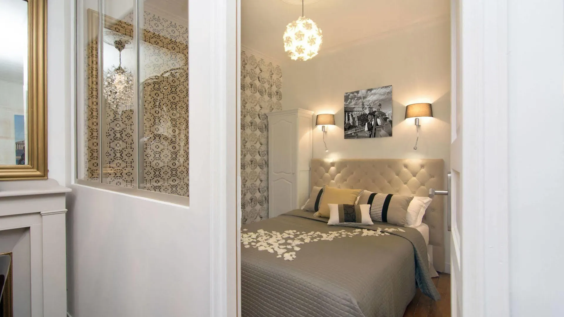 Мини-отель My Nest - Quartier Latin